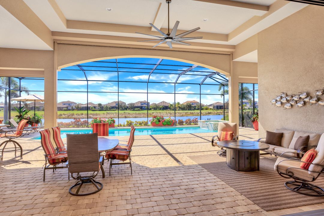 9225 Esplanade Blvd, Naples, FL 34119