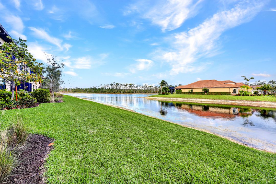 9645 Montelanico Loop #203, Naples, FL 34119