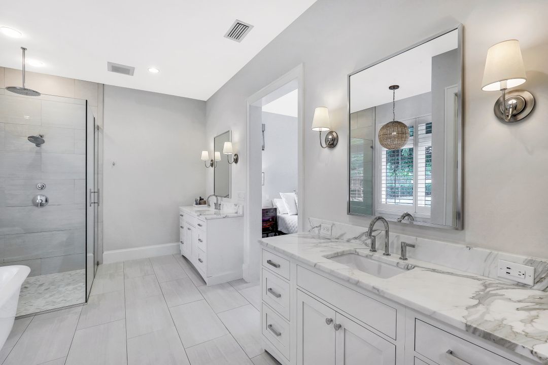 6730 Daniels Rd, Naples, FL 34109