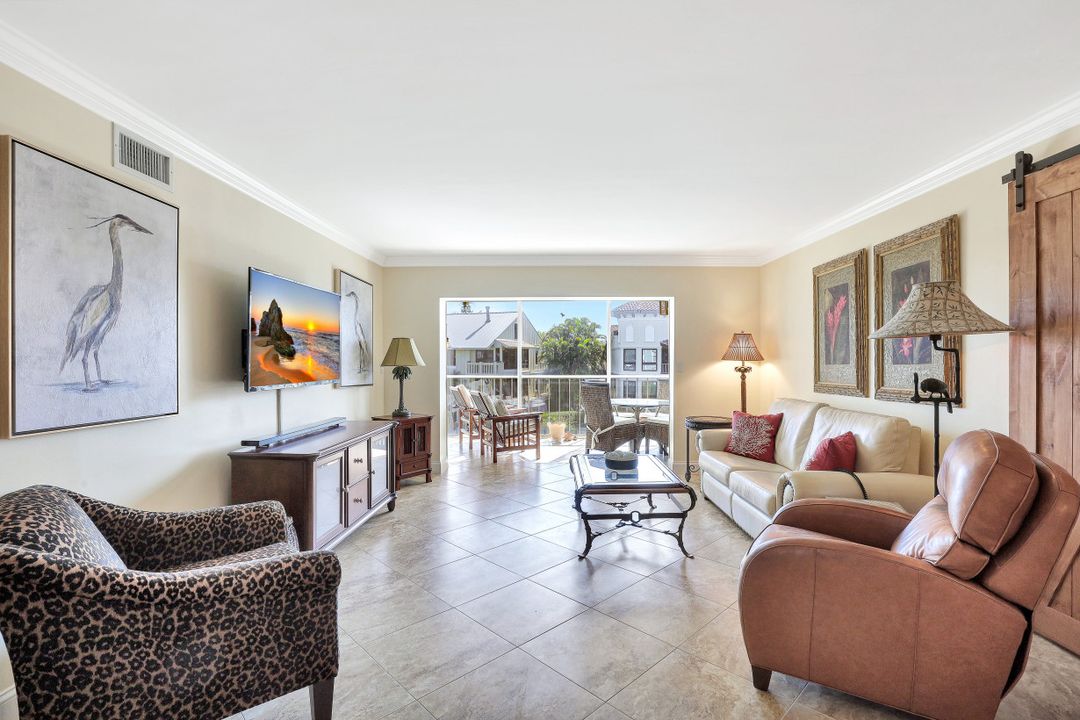 1200 Blue Point Ave a 5, Naples, FL 34102