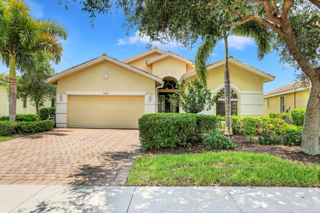 3560 Dandolo Cir, Cape Coral, FL 33909