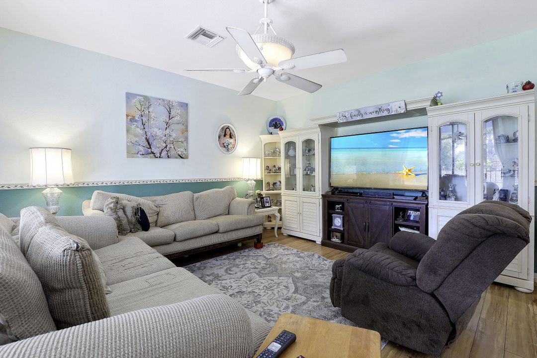 8752 Fawn Ridge Dr, Fort Myers, FL 33912