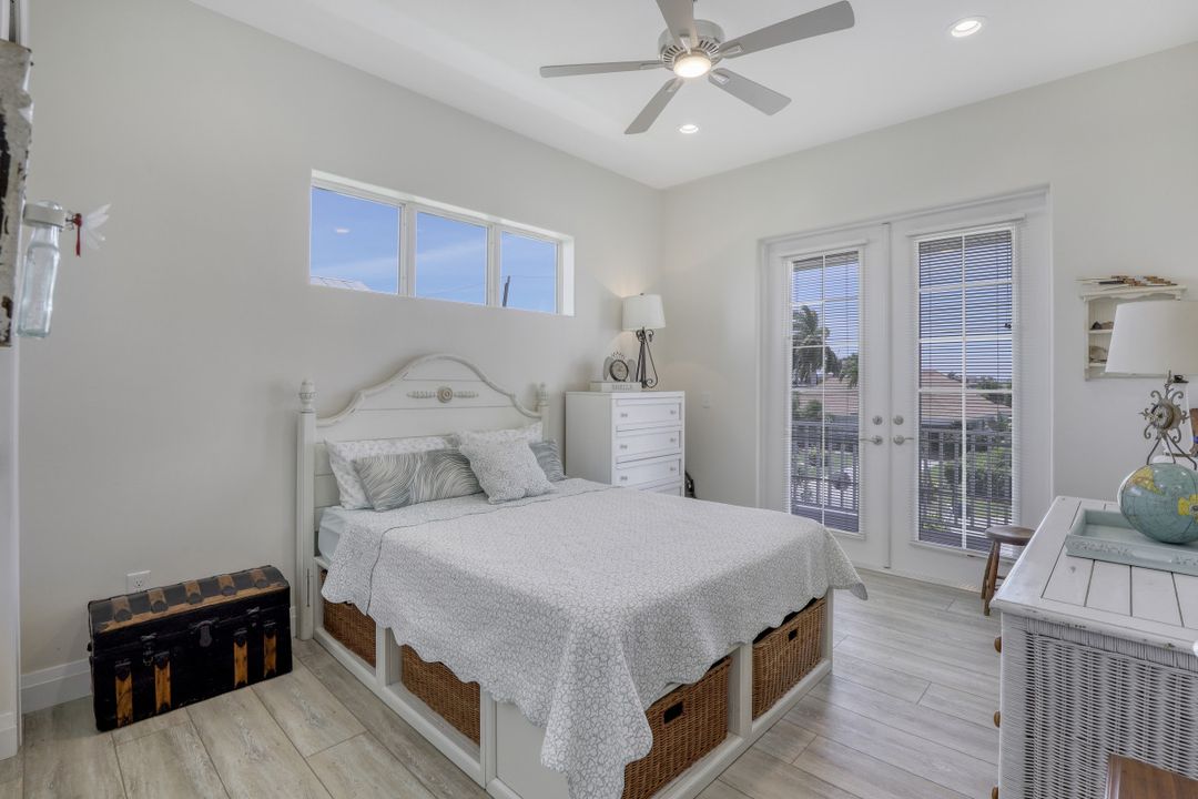 147 San Salvador St, Naples, FL 34113