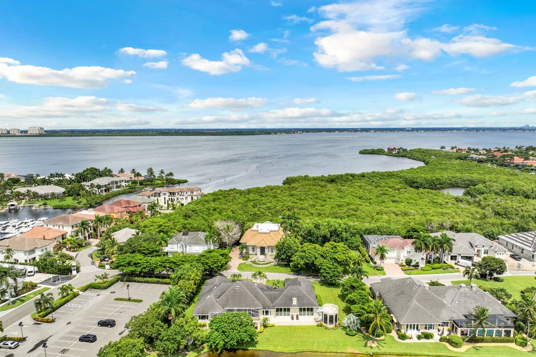 15720 Chatfield Dr, Fort Myers, FL 33908