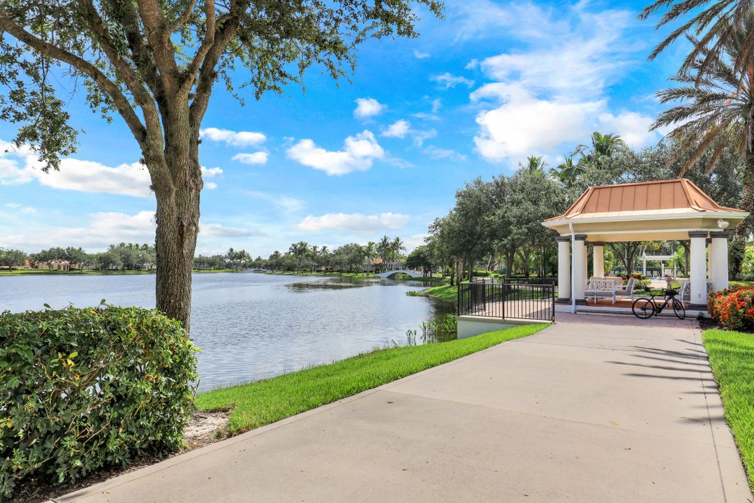 5172 Inagua Way, Naples, FL 34119