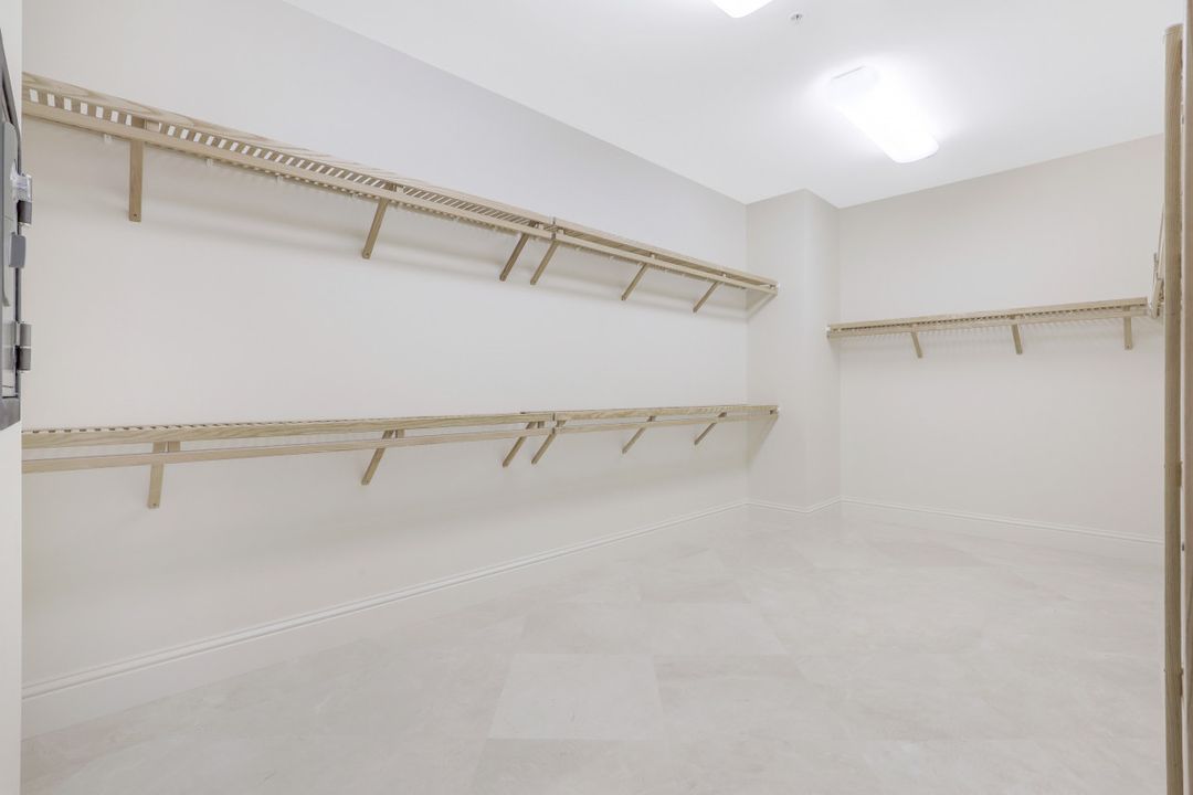 970 Cape Marco Dr, Marco Island, FL 34145