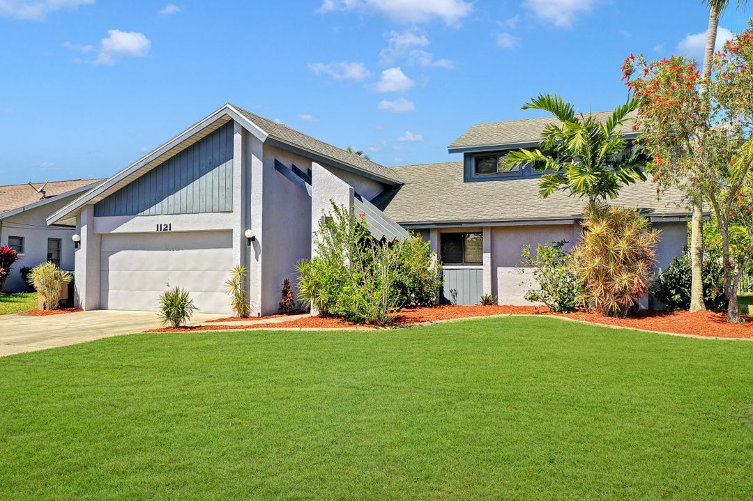 1121 SE 21st St, Cape Coral, FL 33990