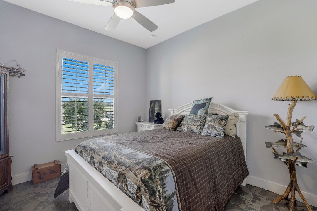 602 NW 32nd Pl, Cape Coral, FL 33993