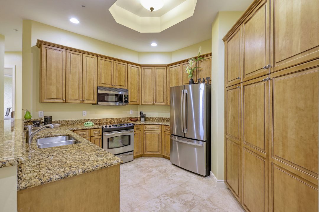 5781 Cape Harbour Dr #1510, Cape Coral, FL 33914