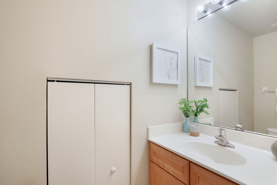 8346 Sumner Ave, Fort Myers, FL 33908