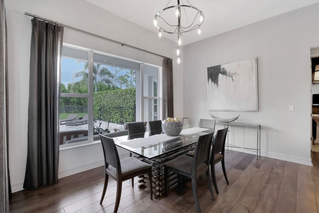 5931 Spanish Oaks Ln, Naples, FL 34119