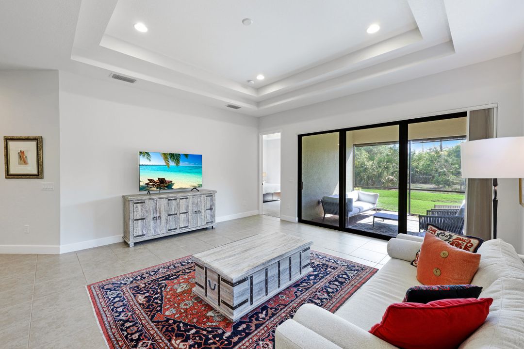 9123 Isla Bella Cir, Bonita Springs, FL 34135