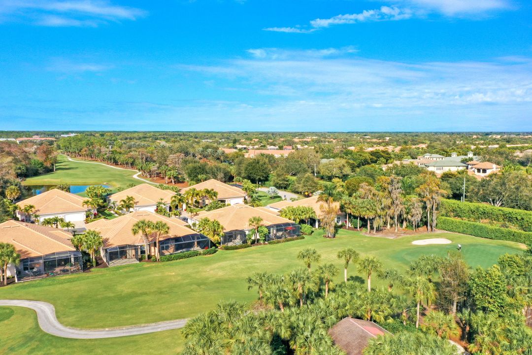 12756 Fox Ridge Dr, Bonita Springs, FL 34135