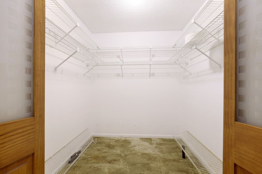 1250 Arcola Dr, Fort Myers, FL 33919