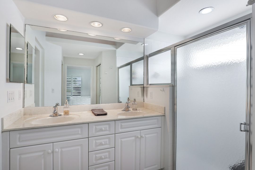 8173 Tauren Ct, Naples, FL 34119