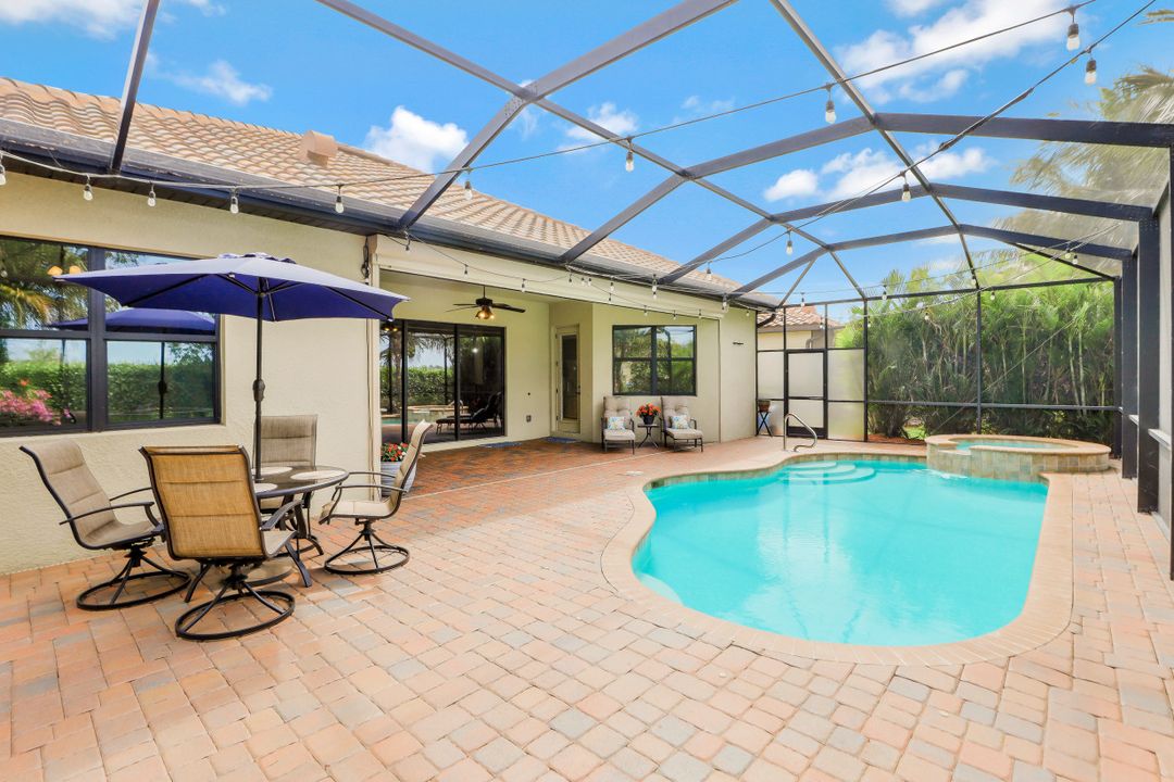 28520 Longford Ct, Bonita Springs, FL 34135