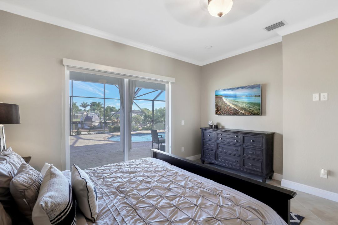 2126 Clubhouse Rd, North Fort Myers, FL 33917