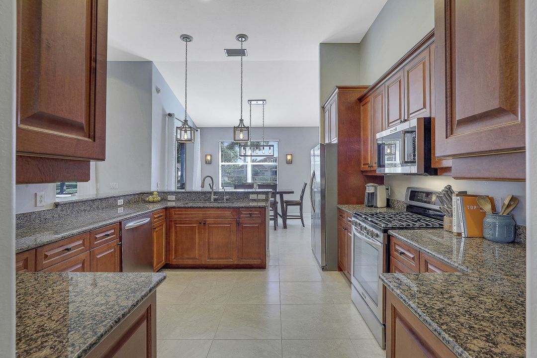 4931 SW 20th Ave, Cape Coral, FL 33914