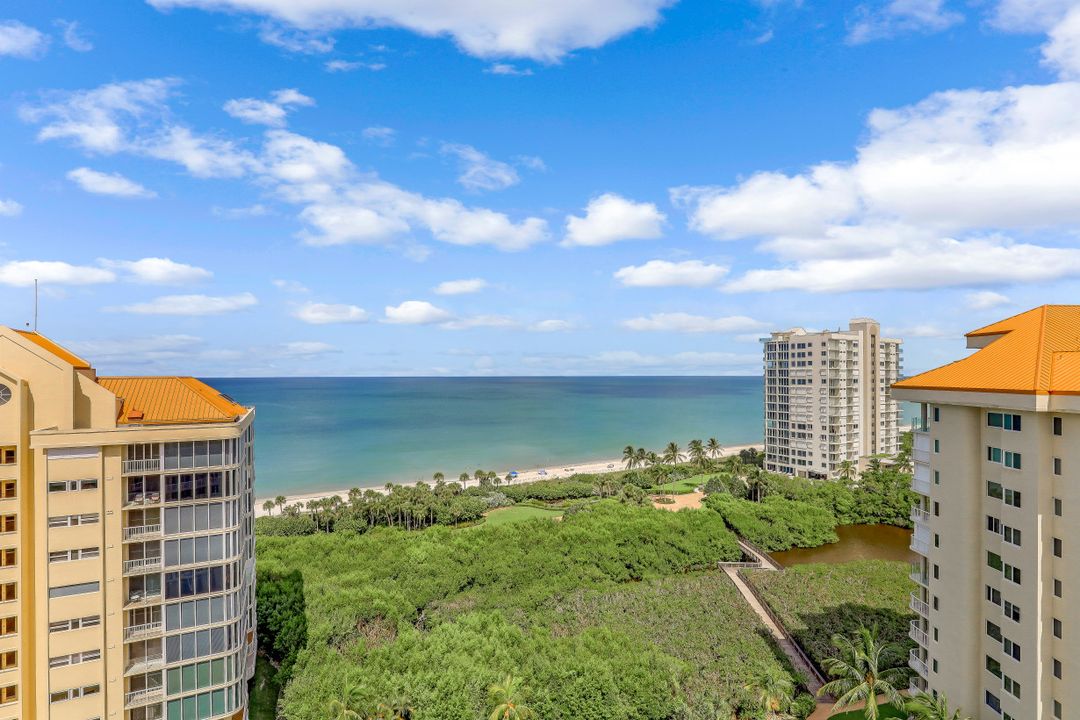 40 Seagate Dr #1203, Naples, FL 34103