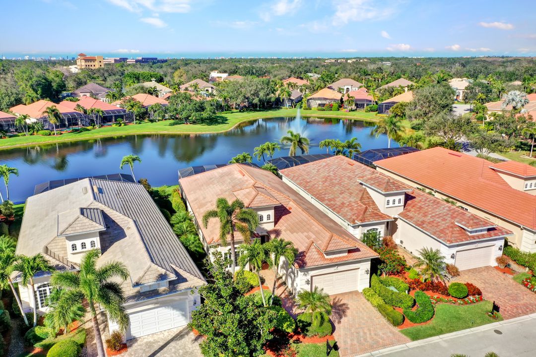 6000 Hammock Isles Cir, Naples, FL 34119