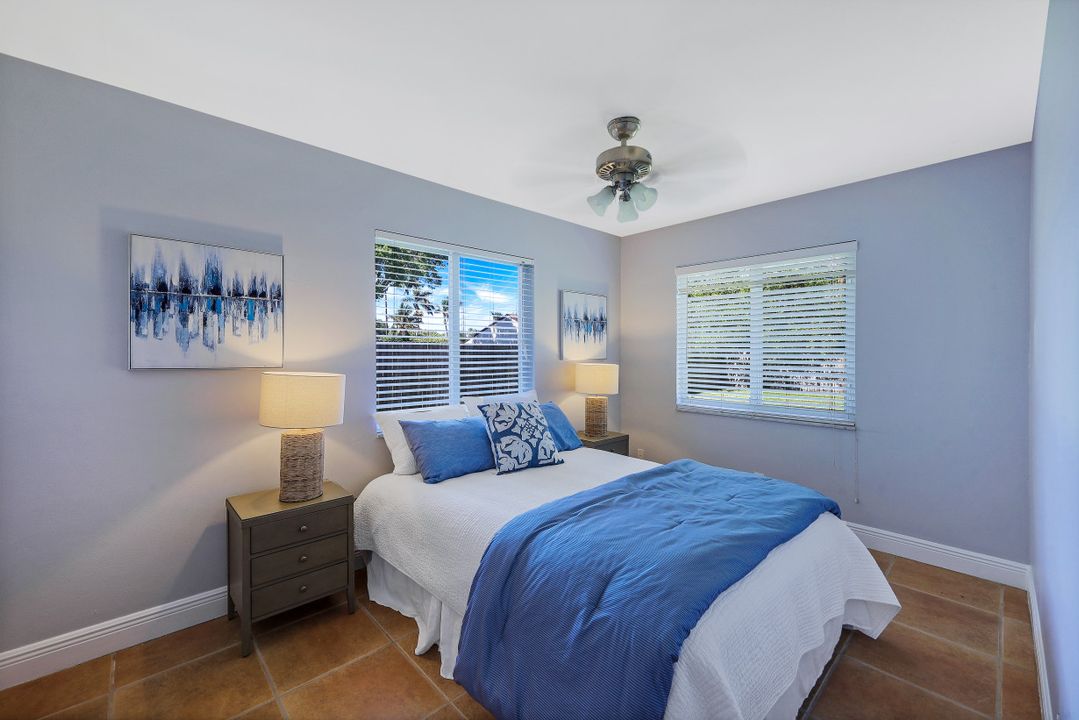 1239 Cooper Dr, Naples, FL 34103