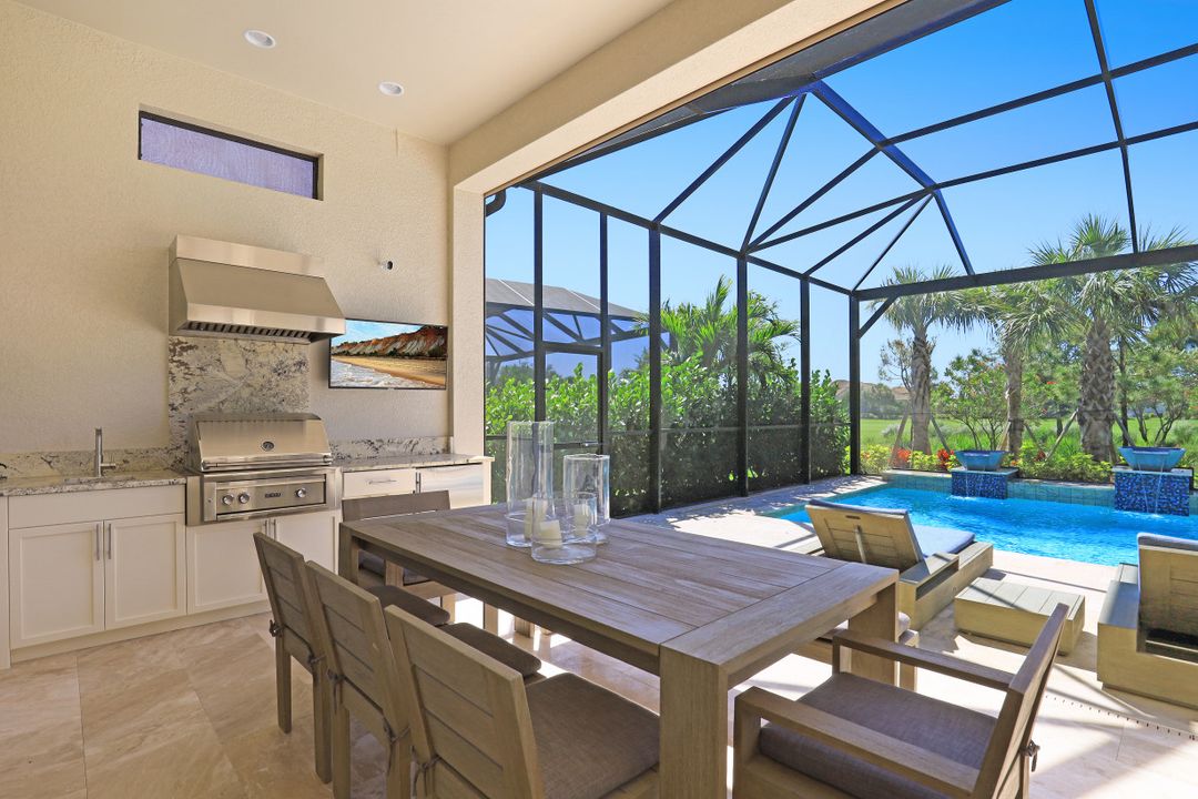 9328 Tulipano Ter, Naples, FL 34119