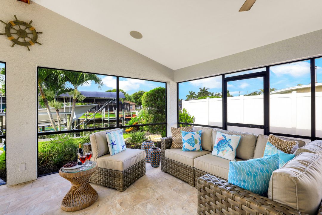 2010 SE 29th Ln, Cape Coral, FL 33904