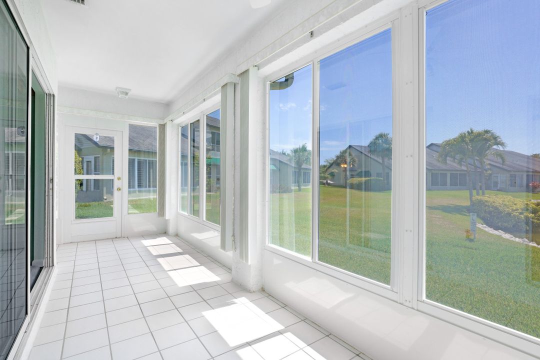 1004 McGregor Park Cir, Fort Myers, FL 33908