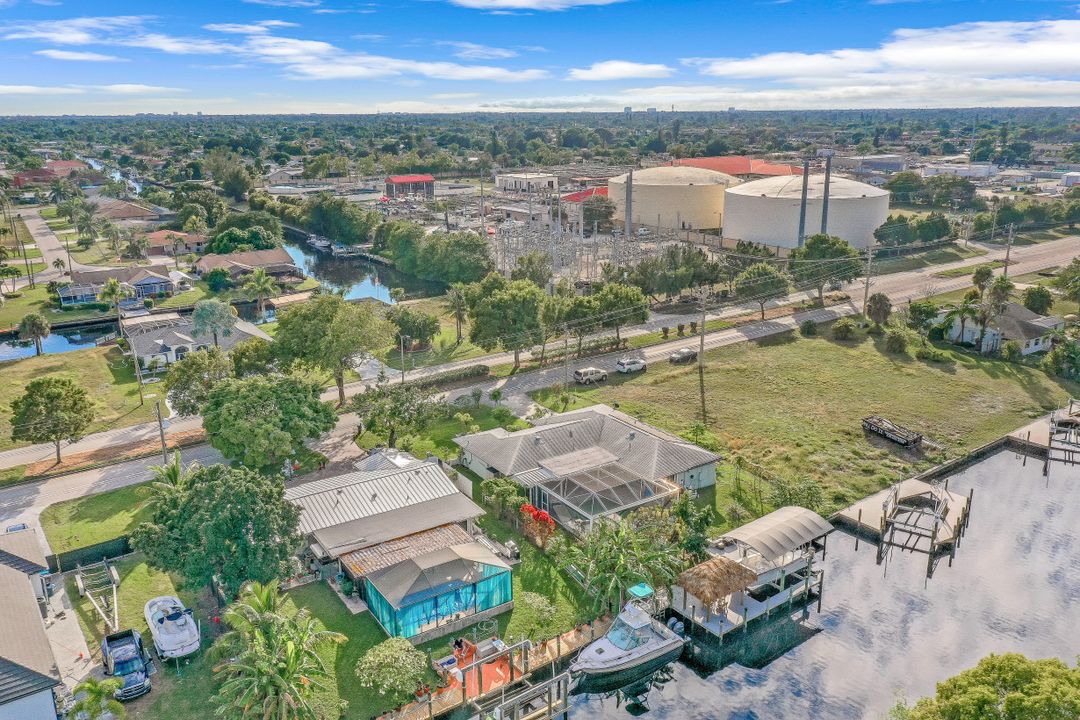 1847 Everest Pkwy, Cape Coral, FL 33904