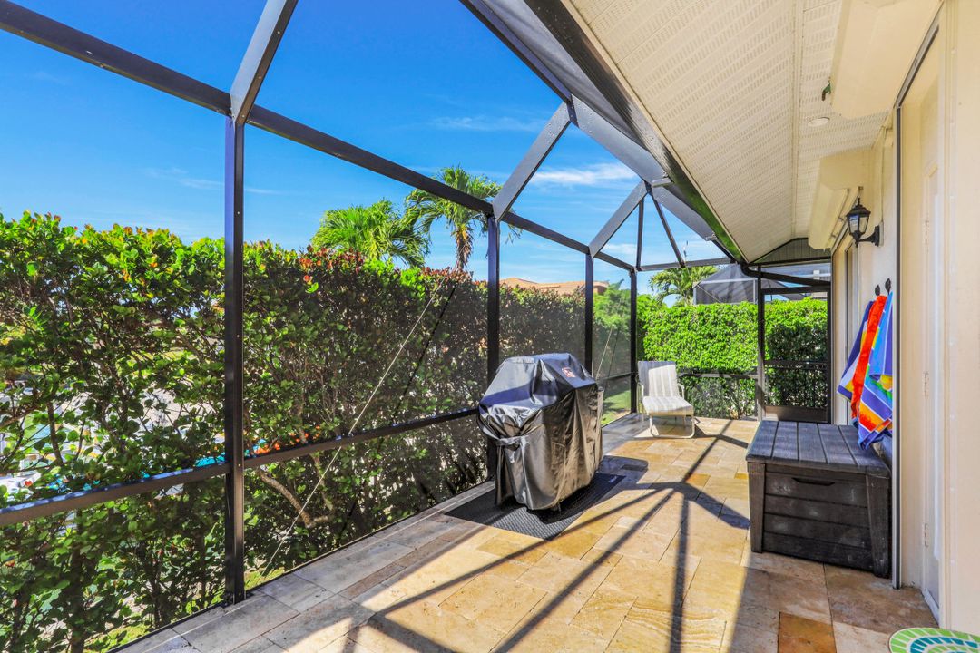 427 Swiss Ct, Marco Island, FL 34145