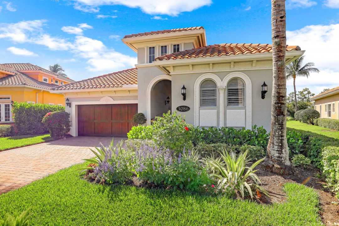 3086 Aviamar Cir, Naples, FL 34114