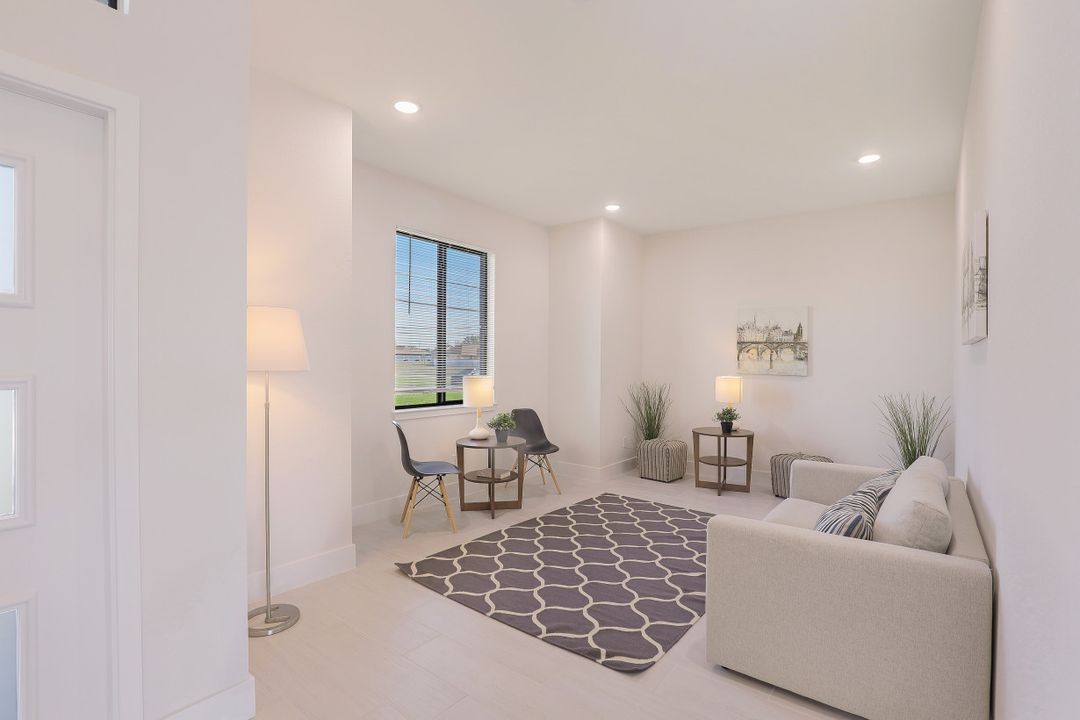 1524 SW 28th St, Cape Coral, FL 33914