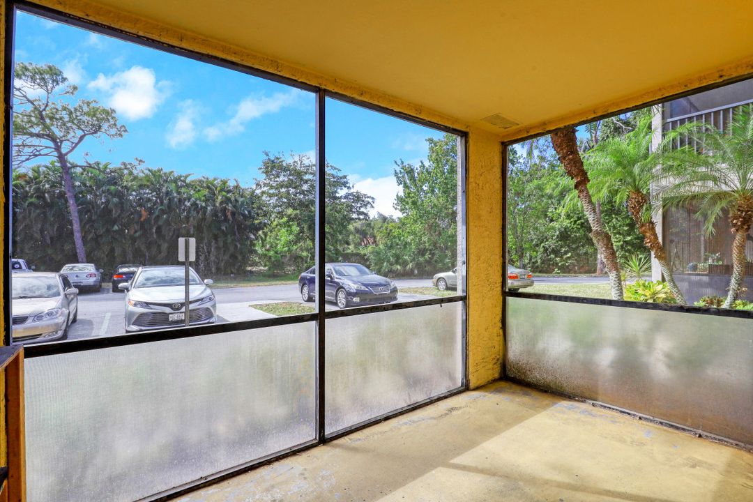 2058 Arbour Walk Cir #3313, Naples, FL 34109