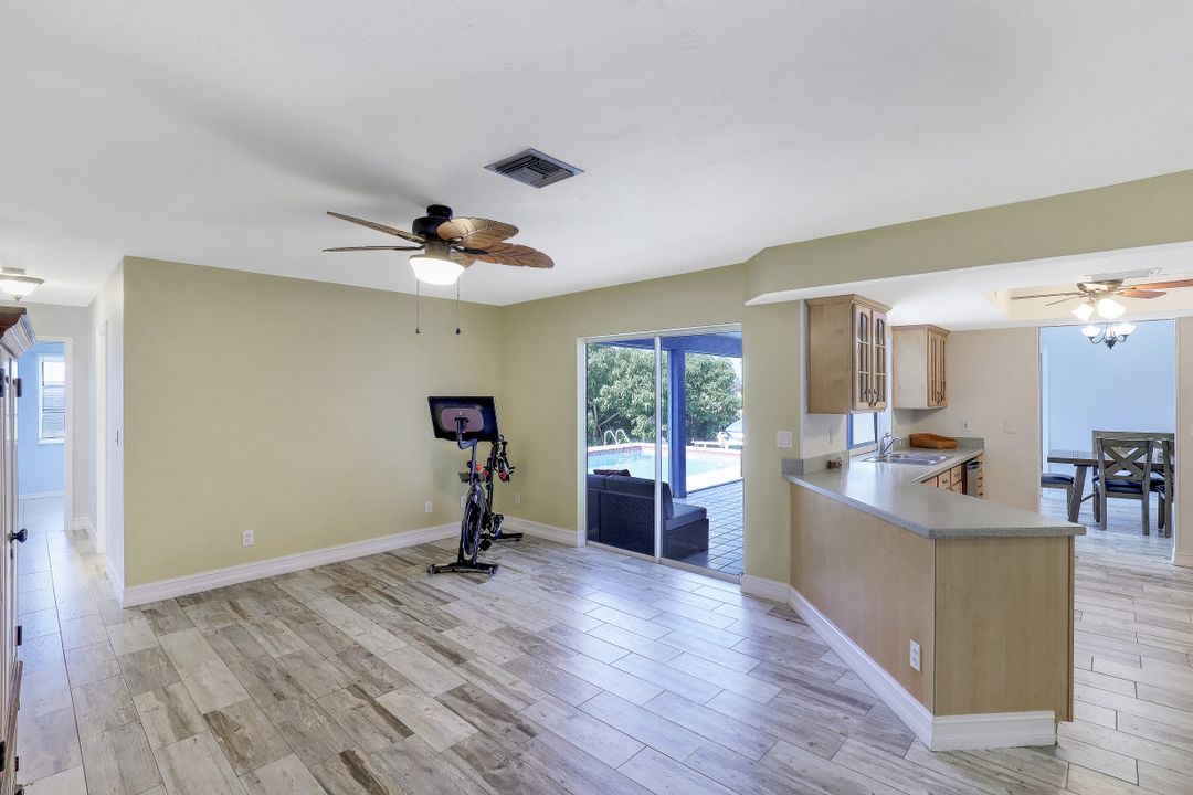 432 Mohawk Pkwy, Cape Coral, FL 33914