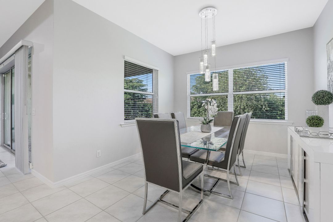 3001 Sunset Pointe Cir, Cape Coral, FL 33914