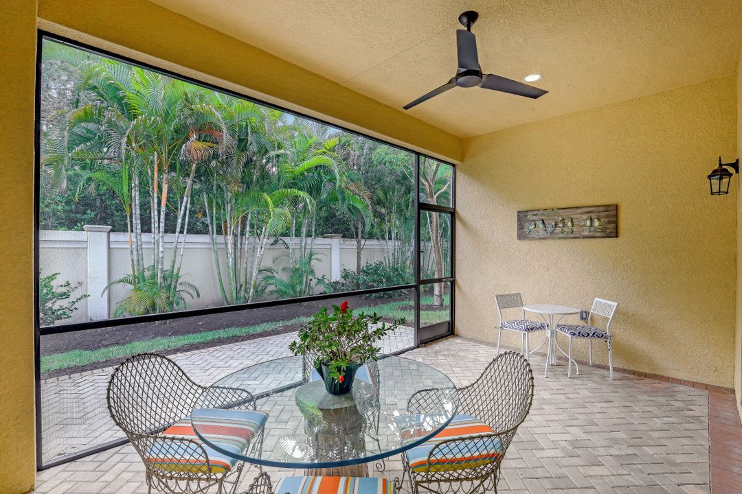 13395 Silktail Dr, Naples, FL 34109