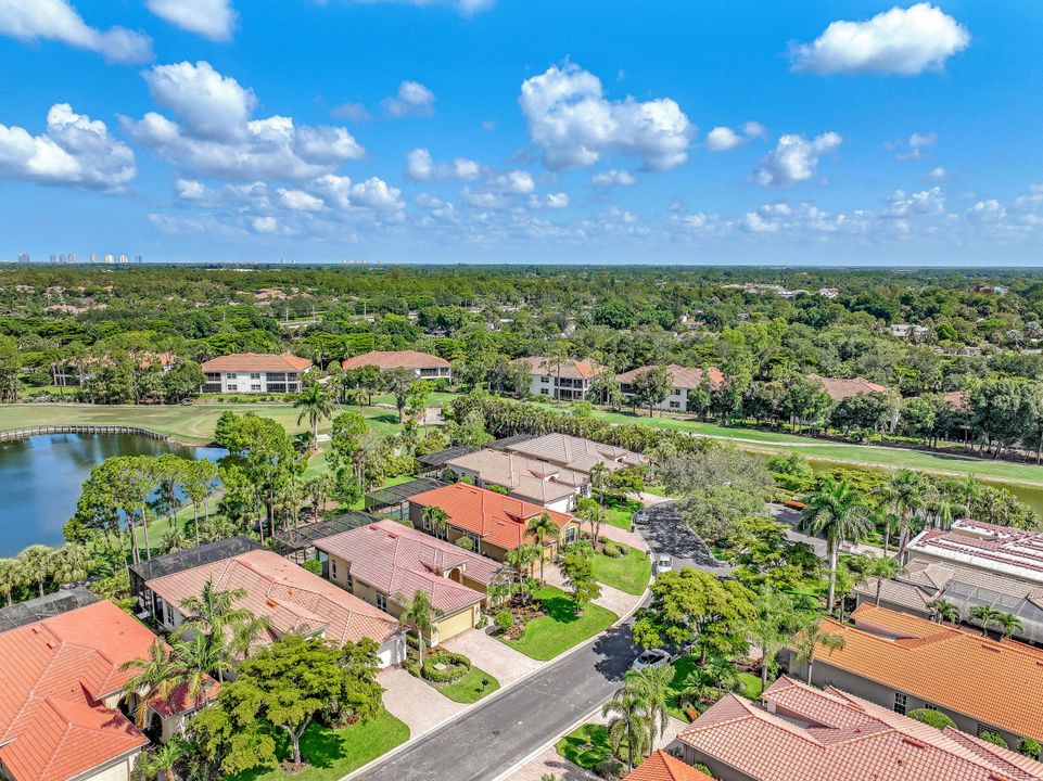 28609 Pienza Ct, Bonita Springs, FL 34135