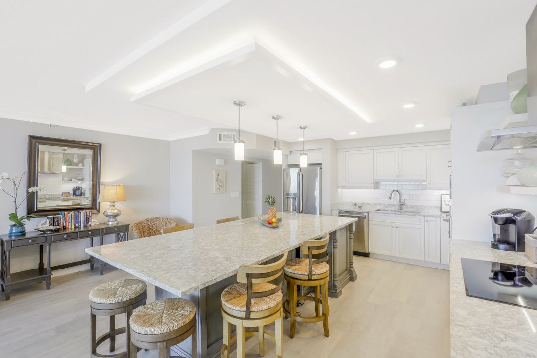 990 Cape Marco Dr #304, Marco Island, FL 34145