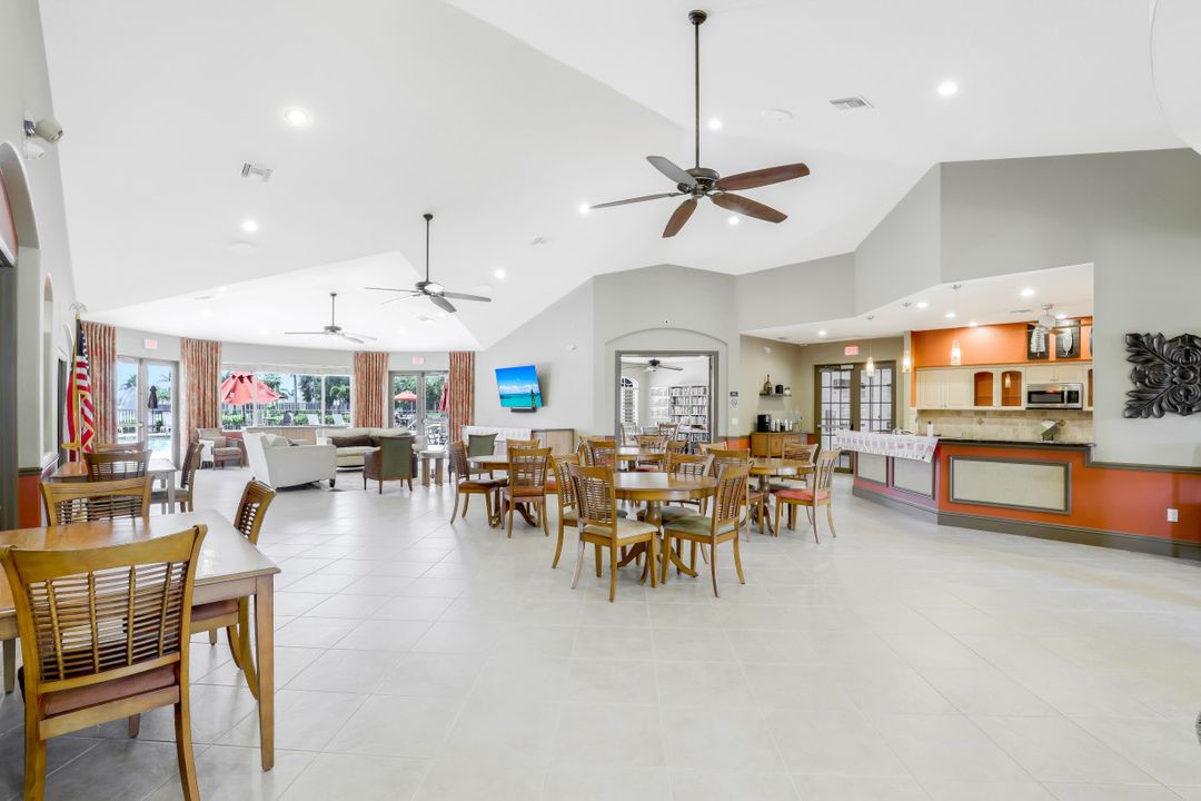 8039 Tauren Ct, Naples, FL 34119