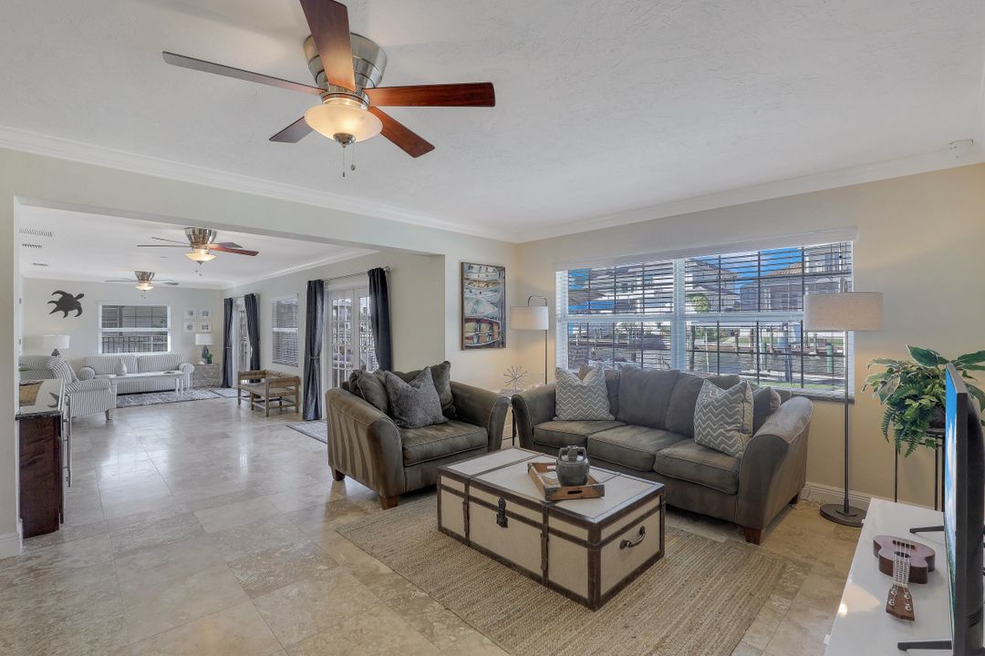 401 Willet Ave, Naples, FL 34108