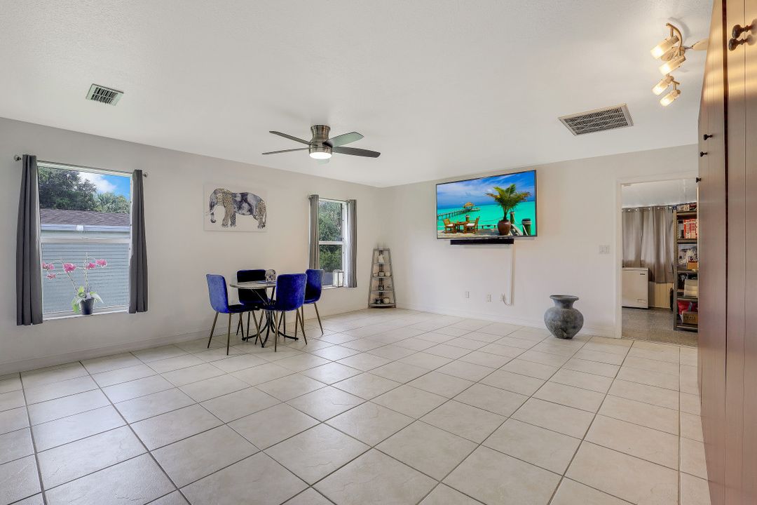 3660 20th Ave SE, Naples, FL 34117