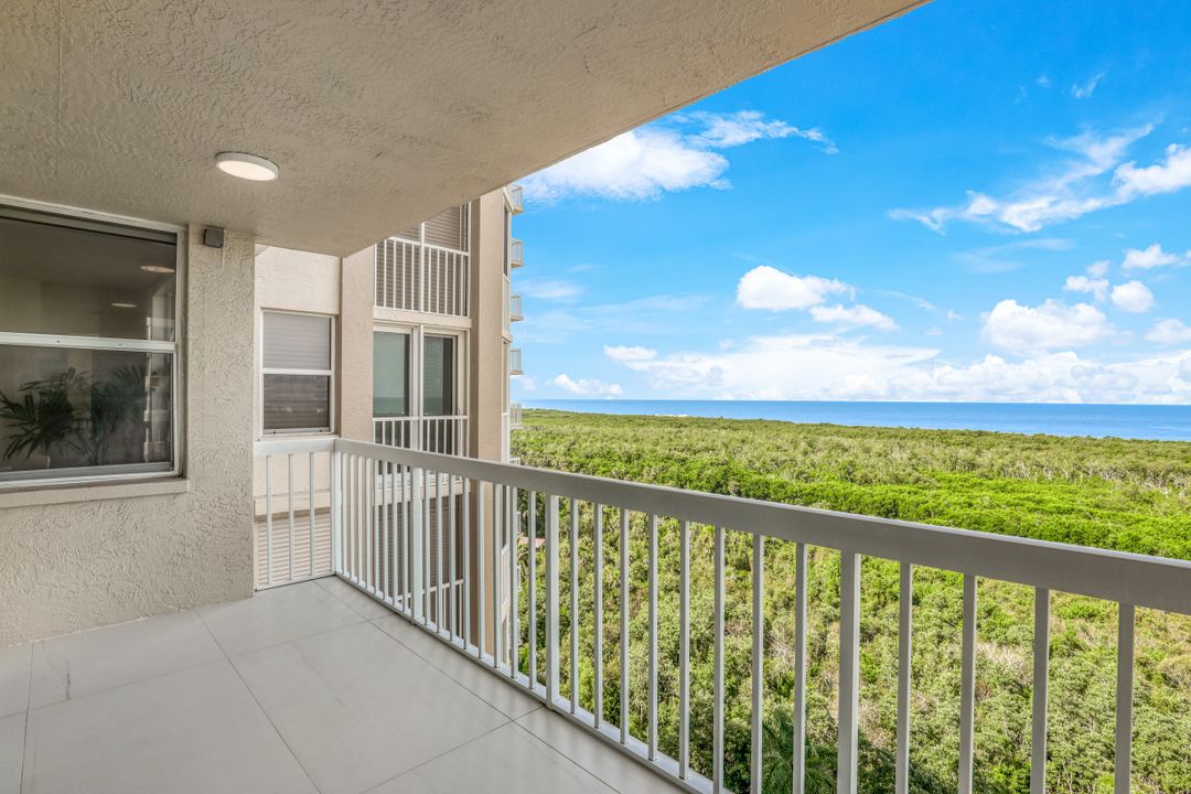 6585 Nicholas Blvd #1505, Naples, FL 34108