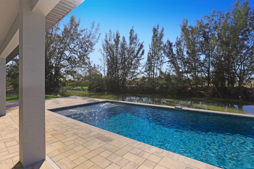 1524 SW 28th St, Cape Coral, FL 33914