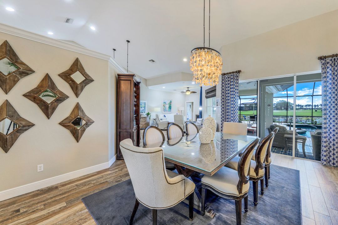 8979 Morgan Ct, Naples, FL 34113