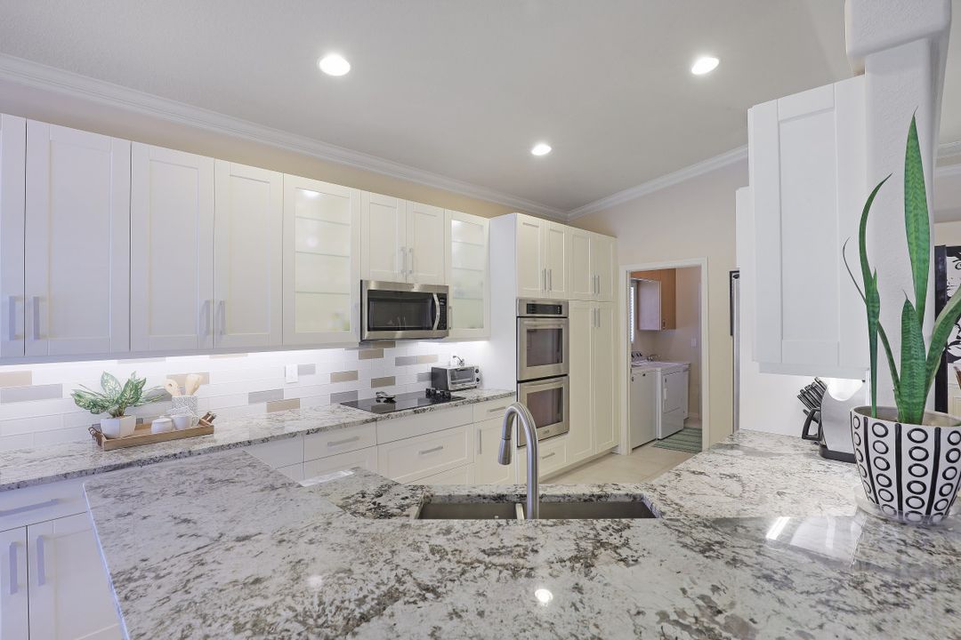 12832 Brynwood Way, Naples, FL 34105