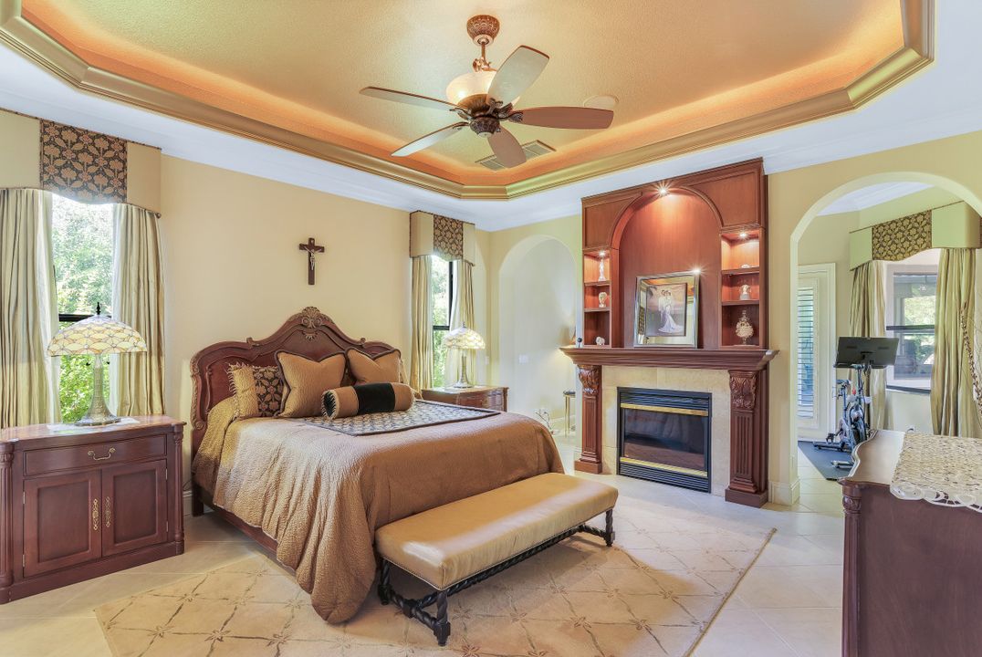 3645 7th Ave NW, Naples, FL 34120