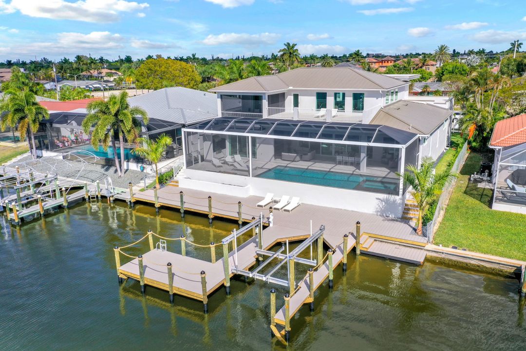 5020 Pelican Blvd, Cape Coral, FL 33914