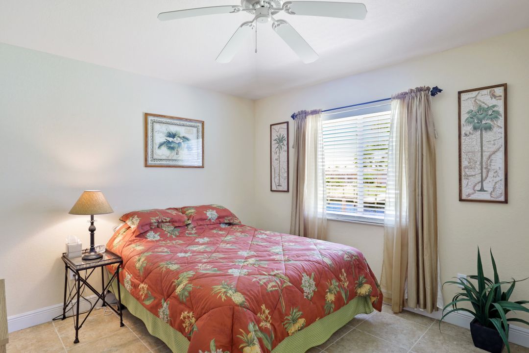 5241 Stratford Ct, Cape Coral, FL 33904