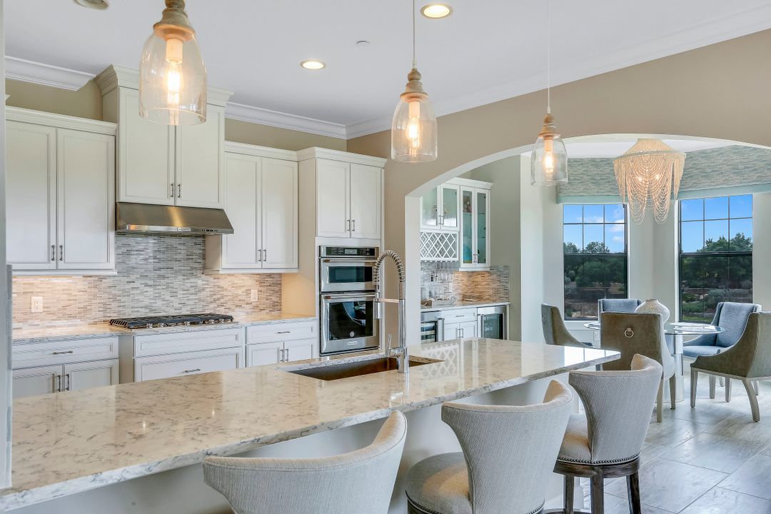 16444 Carrara Way #301, Naples, FL 34110