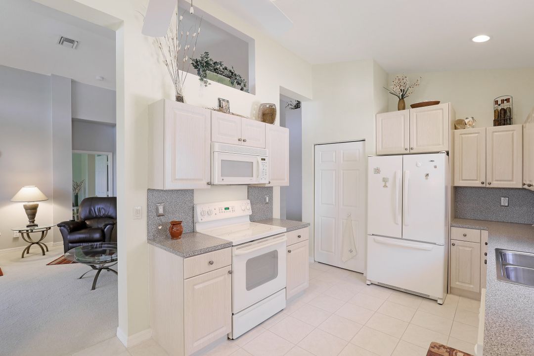 20173 Castlemaine Ave, Estero, FL 33928